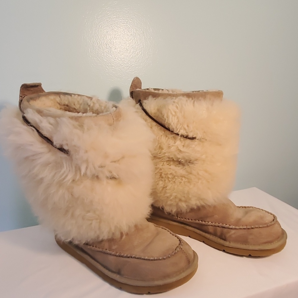 Ugg Ranier Eskimo Boots - Good Condition